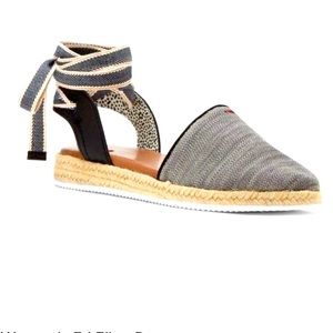 NWOT ED by Ellen Degeneres Lourana Ankle Wrap Espadrille